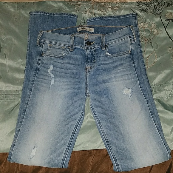 Girls Abercrombie jeans - Picture 3 of 3